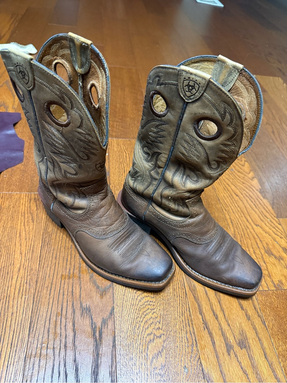 Ariat Two-Tone Brown Leather Cowboy Boots with Pull Holes